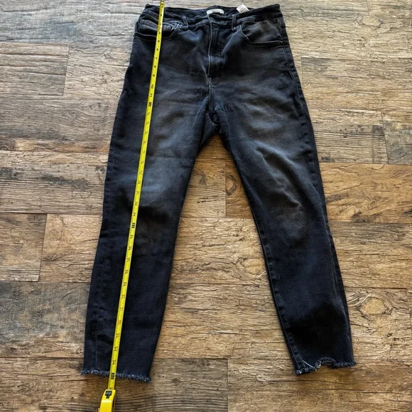 Good American Dark Gray Skinny Jeans - Picture 5 of 8